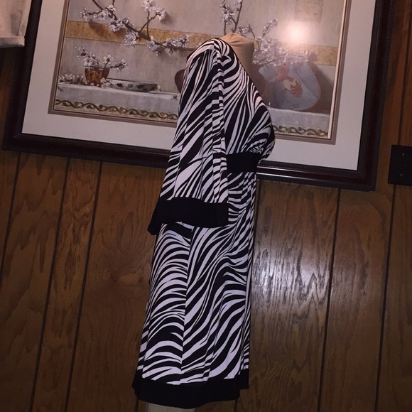 Mymichelle zebra Dress size Medium - Picture 2 of 5